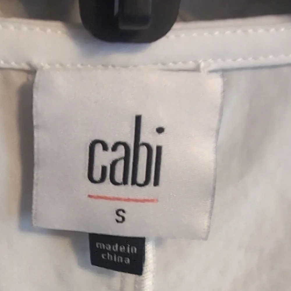 CAbi White Short Sleeve Seaside Top Shoulder Cinch Blouse Ties - Picture 2 of 7